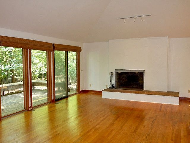 2132 Meares Rd, Chapel Hill, NC 27514