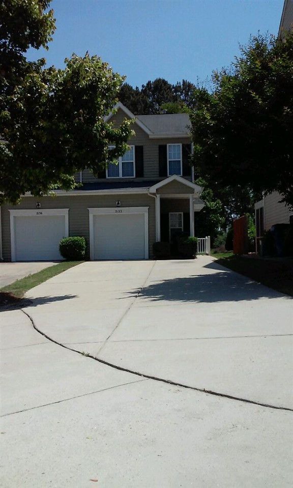 2132 Persimmon Ridge Dr, Raleigh, NC 27604