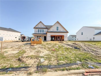 2132 Purebred Cir, Hope Mills, NC 28348