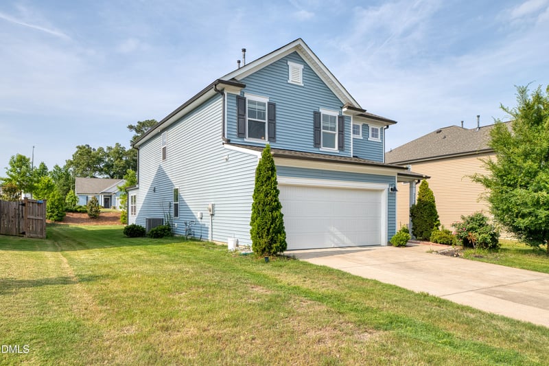 2132 Water Marsh Trl, Fuquay Varina, NC 27526