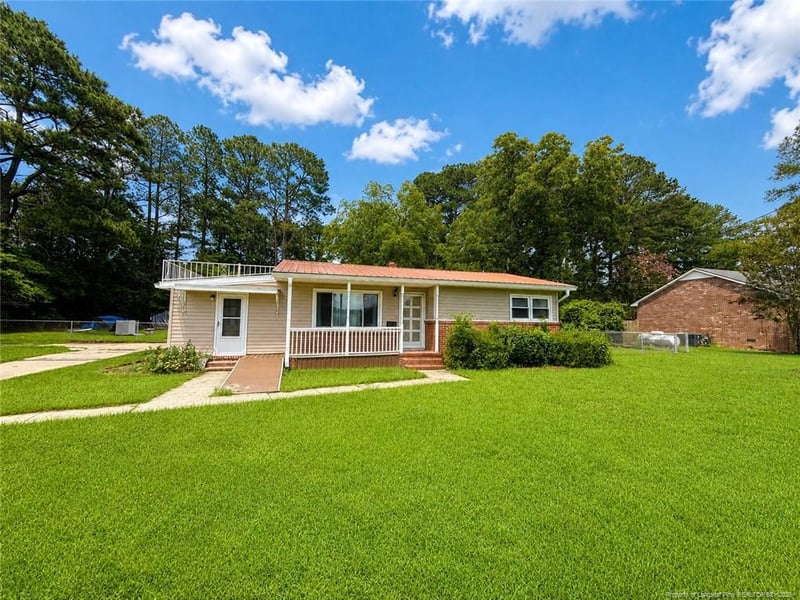 2133 Al Ray Rd, Fayetteville, NC 28312