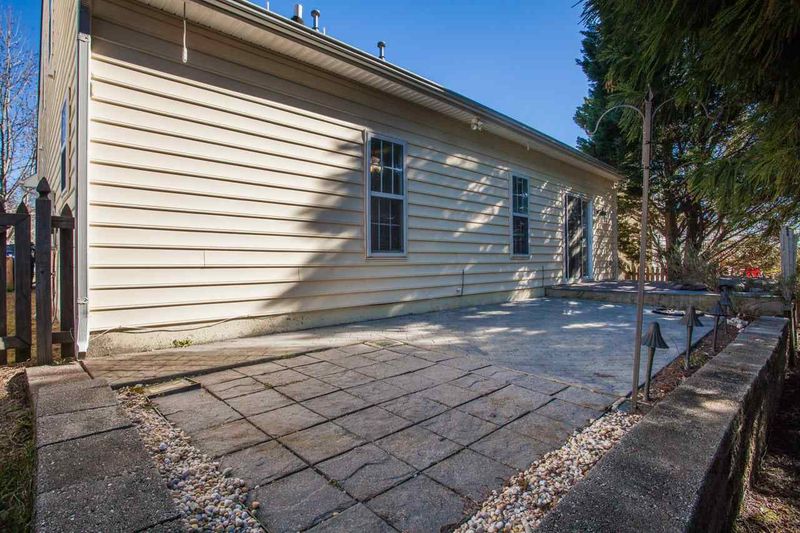2133 Castle Pines Dr, Raleigh, NC 27604