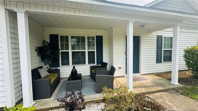2133 Coinjock Cir, Fayetteville, NC 28304
