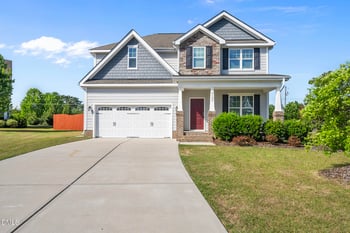 2133 Mills Crest St, Fuquay Varina, NC 27526