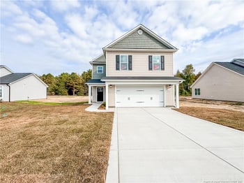 2133 Purebred Cir, Hope Mills, NC 28348