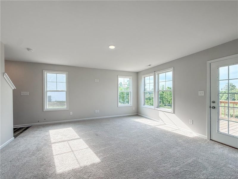 2133 Purebred Cir, Hope Mills, NC 28348