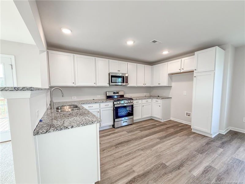 2133 Purebred Cir, Hope Mills, NC 28348