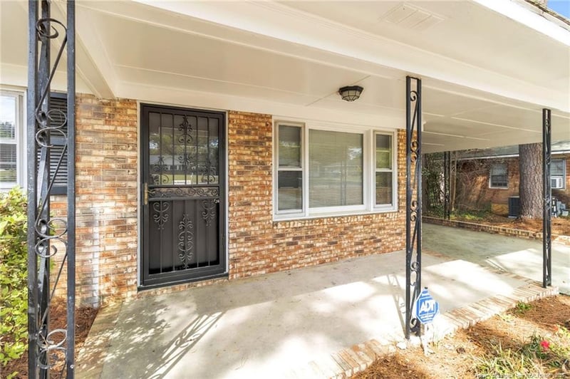 2134 Biltmore Dr, Fayetteville, NC 28304
