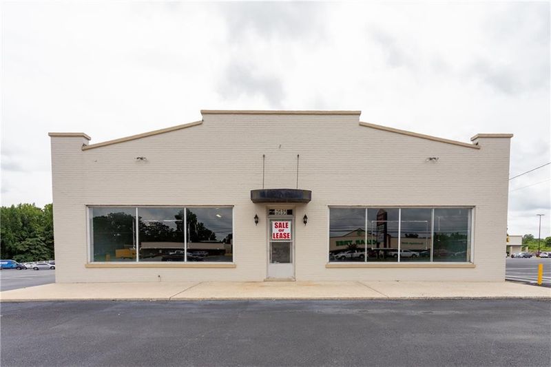 2135 N Church St, Burlington, NC 27217