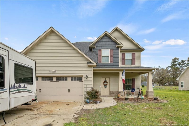 2135 School Rd, Hope Mills, NC 28348