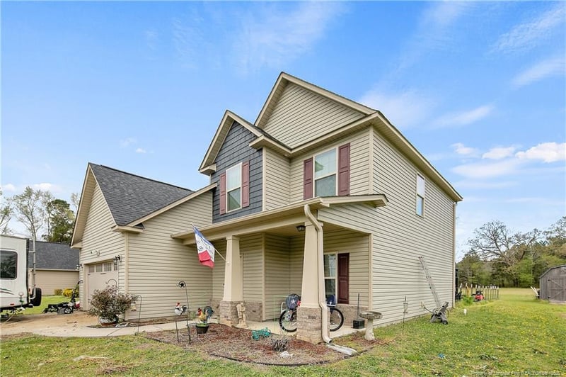 2135 School Rd, Hope Mills, NC 28348