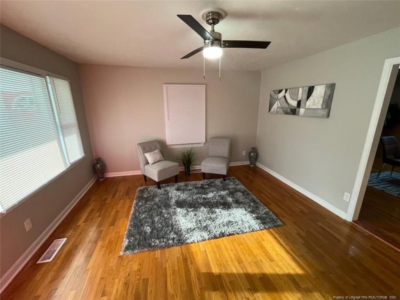 2136 Buckhorn Rd, Fayetteville, NC 28304