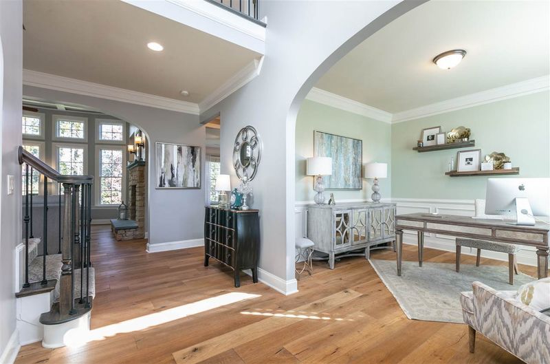 2136 Crigan Bluff Dr, Cary, NC 27513