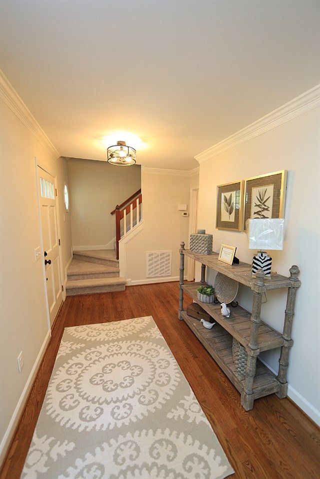 2136 Hamrick Dr, Raleigh, NC 27615
