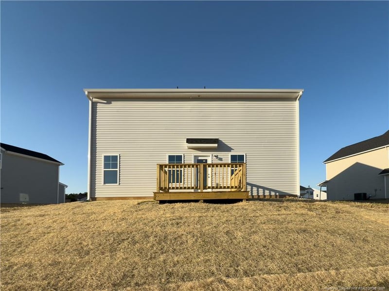 2137 Purebred Cir, Hope Mills, NC 28348