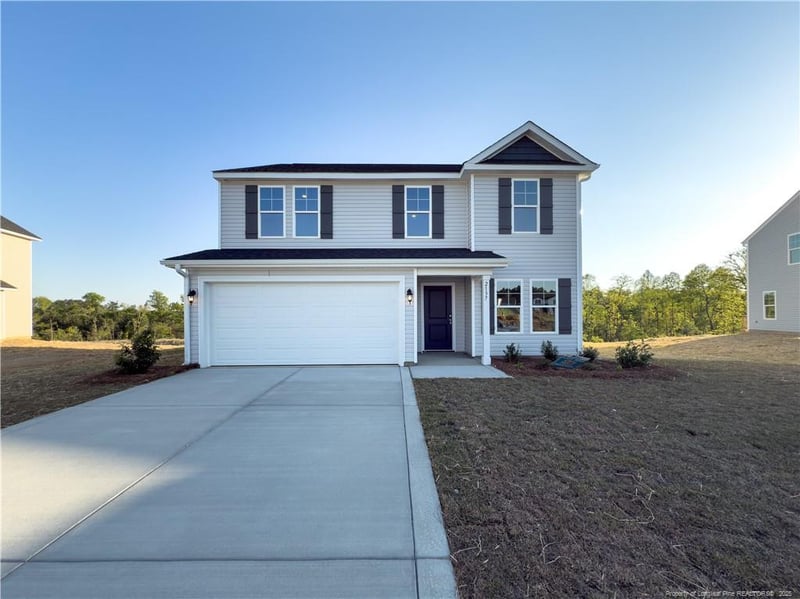 2137 Purebred Cir, Hope Mills, NC 28348
