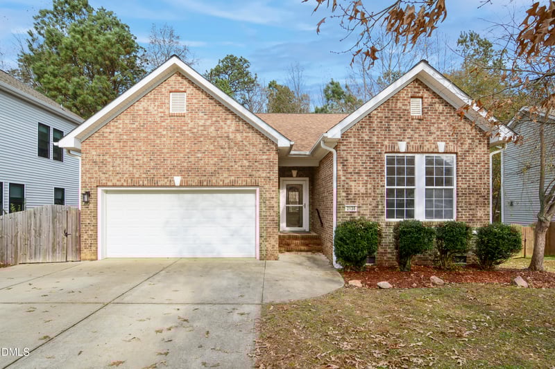 2138 Gillwell Ln, Fuquay Varina, NC 27526