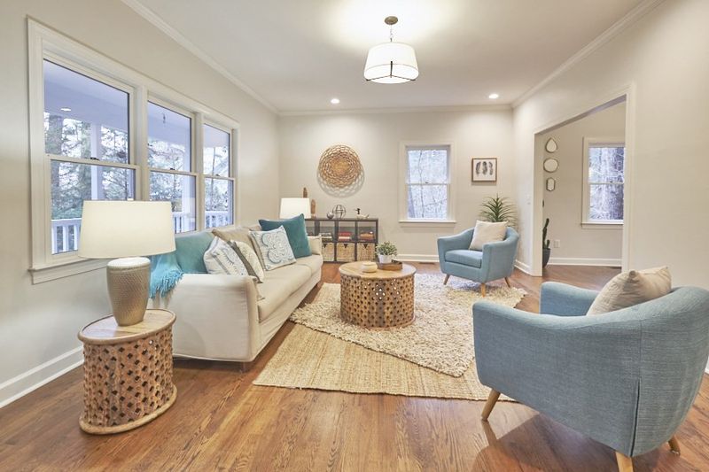 2138 E Old Oxford Rd, Chapel Hill, NC 27514