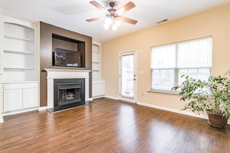 2139 Metacomet Way, Raleigh, NC 27604
