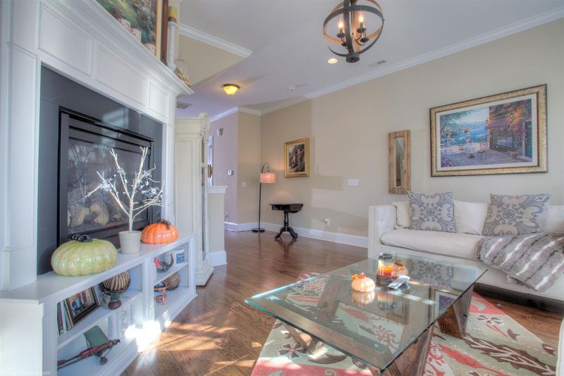 214 Allister Dr, Raleigh, NC 27609