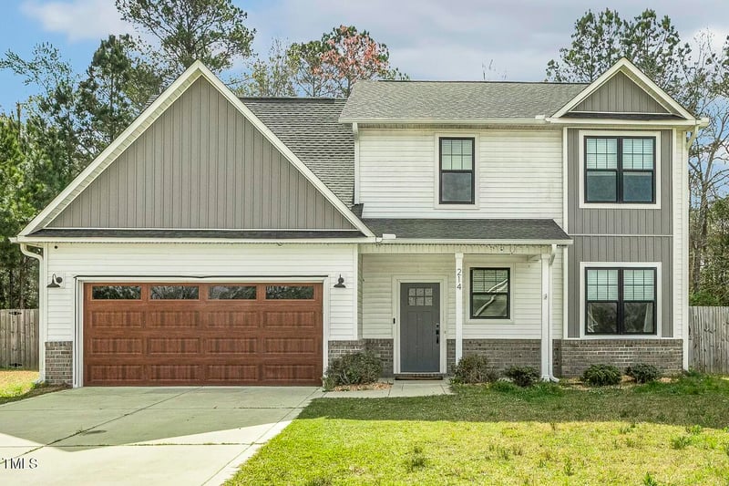 214 Apache Trl, Sanford, NC 27332