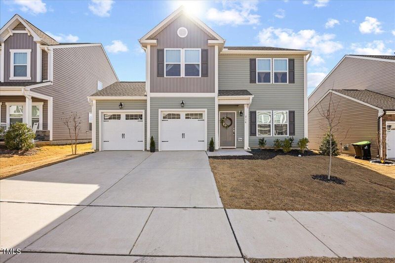 214 Bent Willow Dr, Clayton, NC 27527