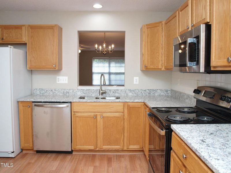 214 Black Bird Ct, Cary, NC 27511