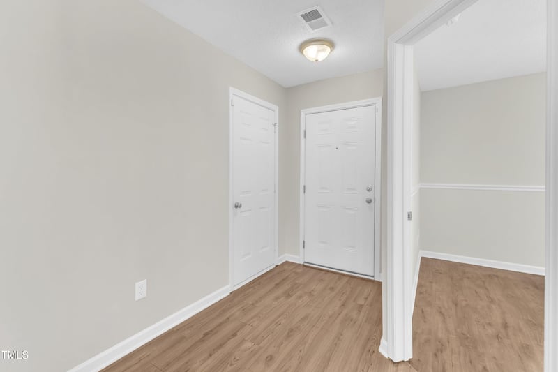 214 Cloverdale Dr, Durham, NC 27703