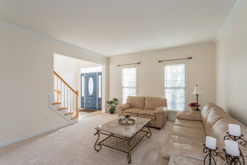 214 Gingergate Dr, Cary, NC 27519
