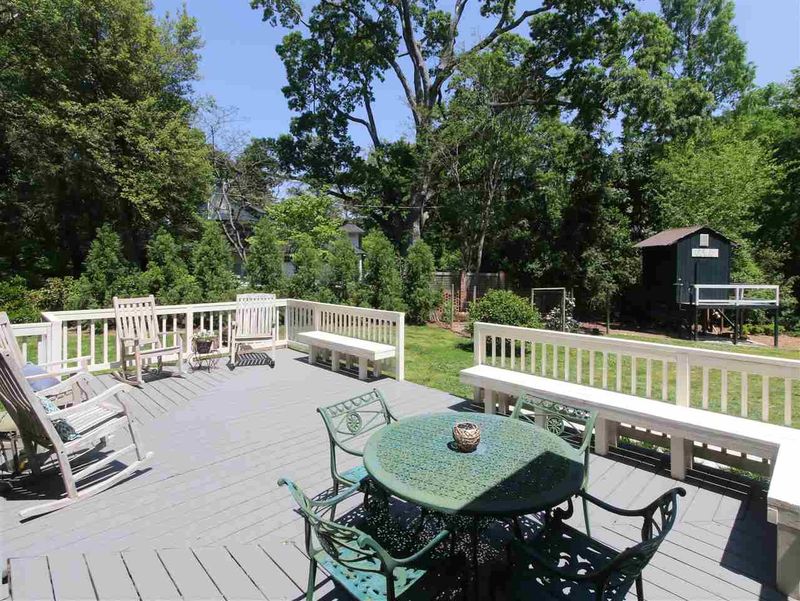 214 Glenburnie St, Chapel Hill, NC 27514