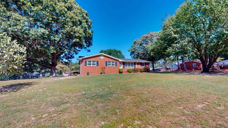 214 Grant Dr, Goldsboro, NC 27534