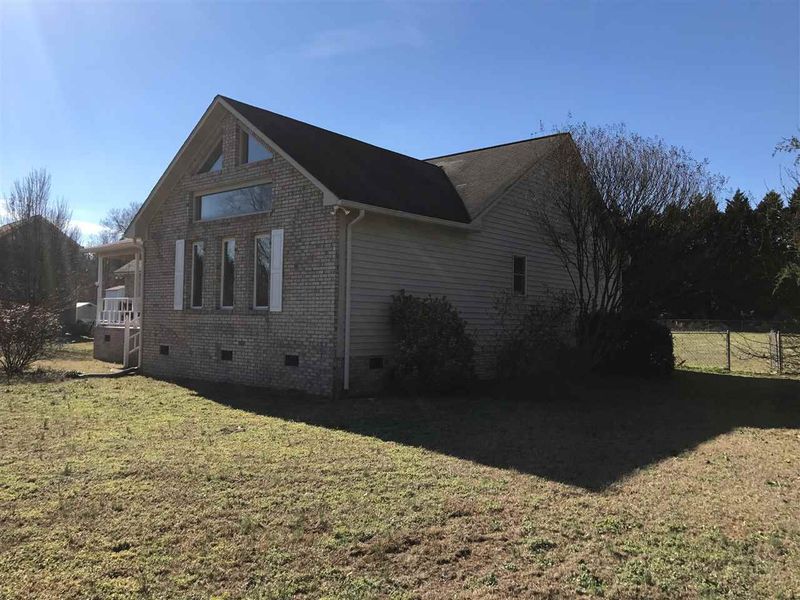 214 Harris Rd, Smithfield, NC 27577