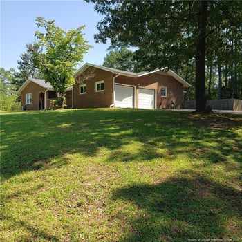 214 Highview Dr, Fayetteville, NC 28306