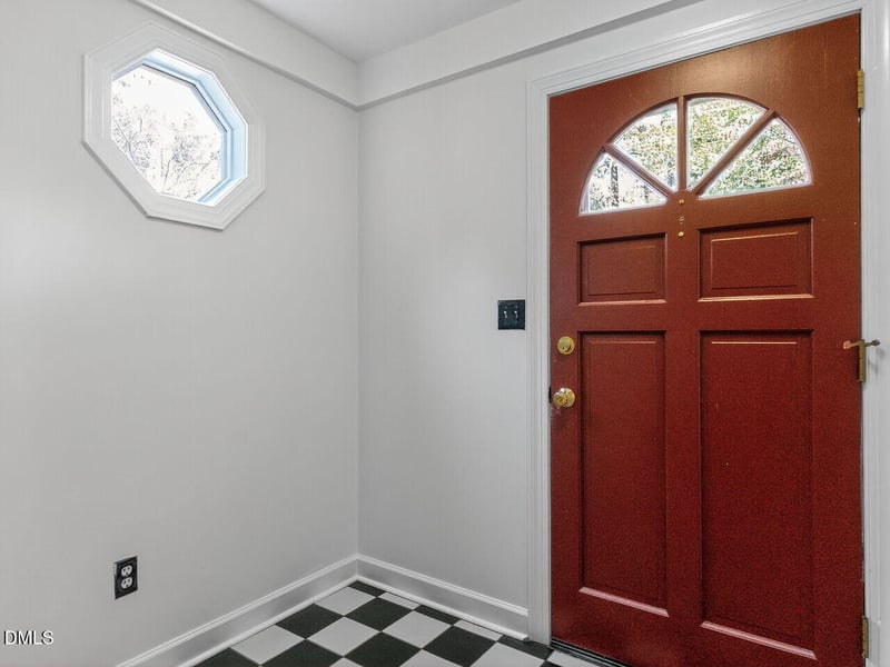 214 Hudson St, Raleigh, NC 27608