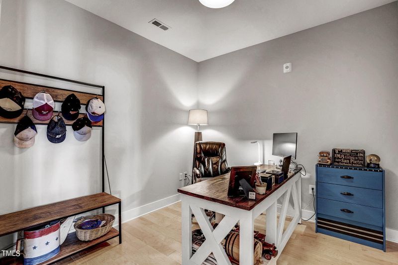 214 Hunt St #711, Durham, NC 27701