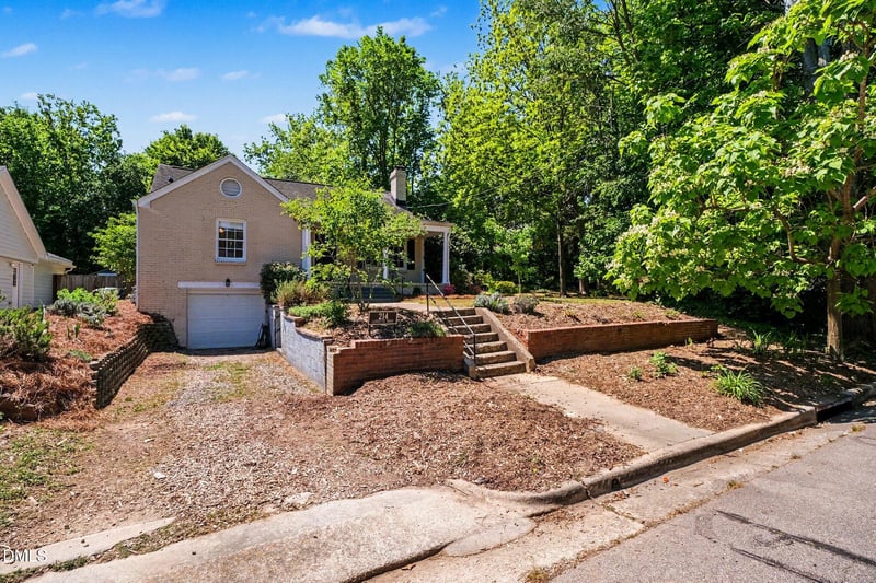 214 Lafayette Rd, Raleigh, NC 27604