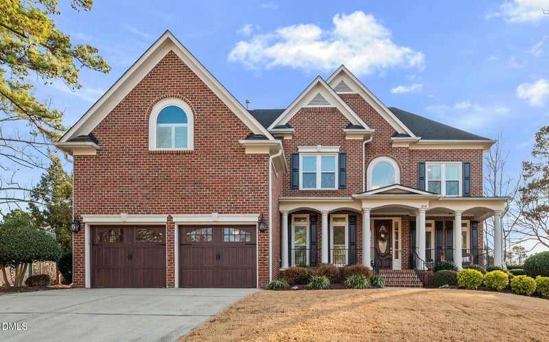 214 Lantern Ridge Ln, Cary, NC 27519