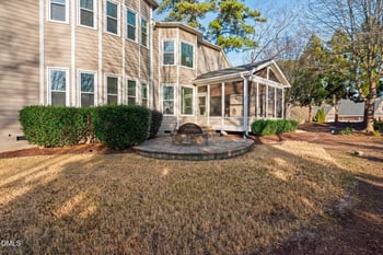 214 Lantern Ridge Ln, Cary, NC 27519