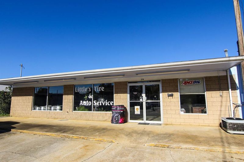 214 W Main St, Clayton, NC 27520