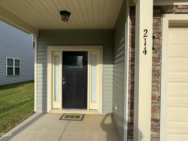 214 Marsh Creek Dr, Garner, NC 27529