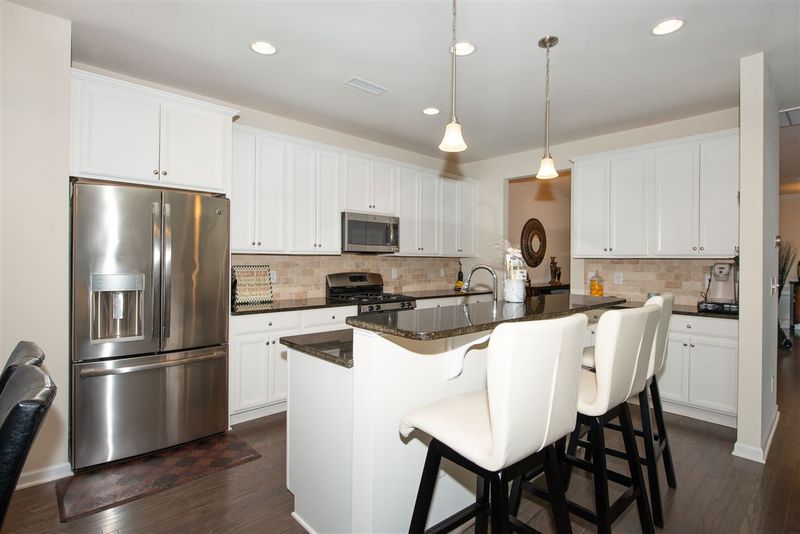 214 Mayfield Dr, Apex, NC 27539