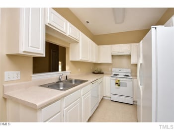 214 Misty Groves Cir, Morrisville, NC 27560