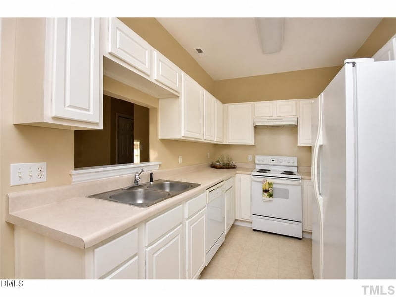 214 Misty Groves Cir, Morrisville, NC 27560