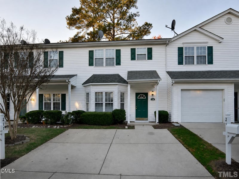 214 Misty Groves Cir, Morrisville, NC 27560