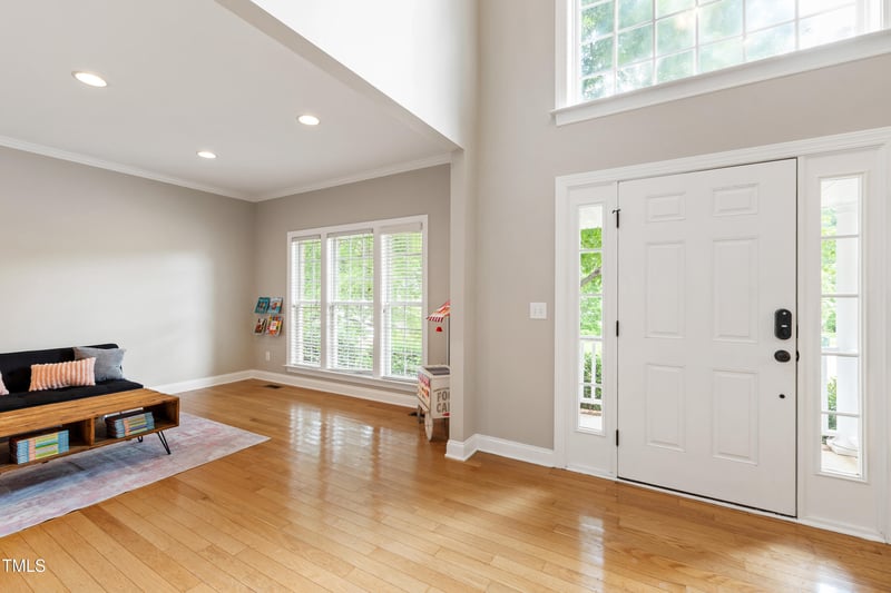 214 Moravia Ln, Cary, NC 27513