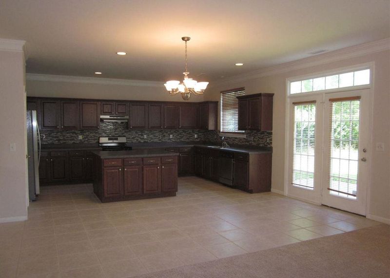 214 Northlands Dr, Cary, NC 27519