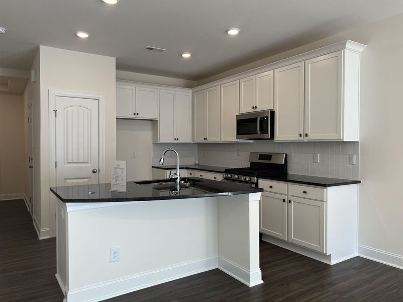214 Oakchest Ct #DW72, Durham, NC 27703