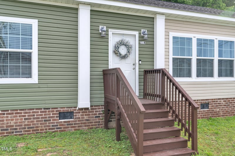 214 Perry St, Louisburg, NC 27549
