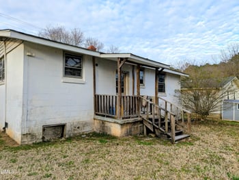 214 Persimmon St, Youngsville, NC 27596