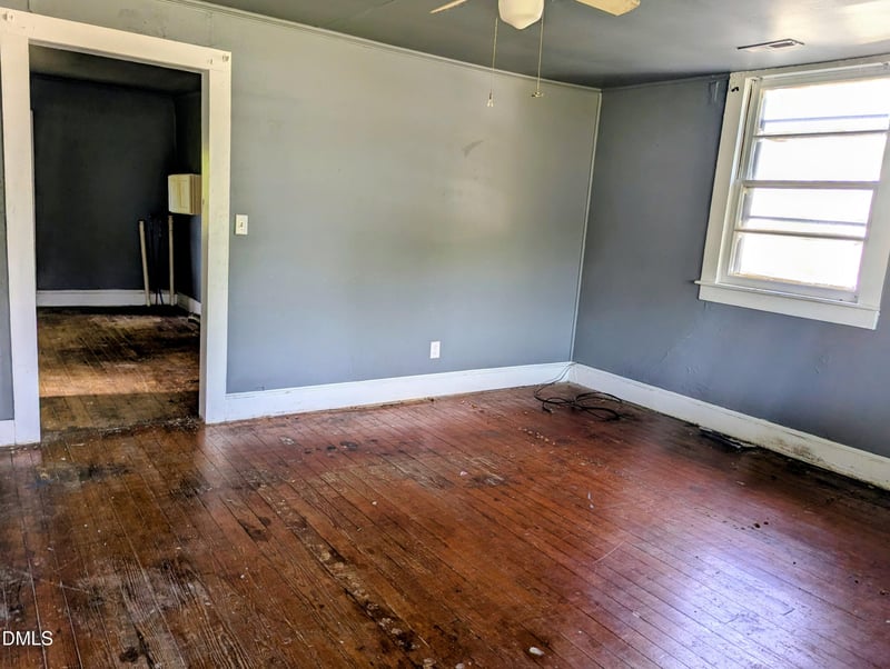 214 Persimmon St, Youngsville, NC 27596